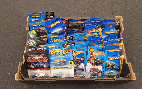 Lot 1486 - HOTWHEELS TOYS