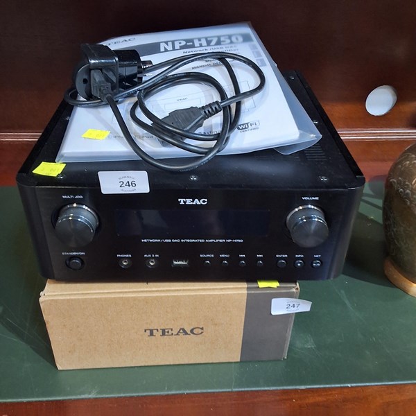 Lot 246 - AMPLIFIER