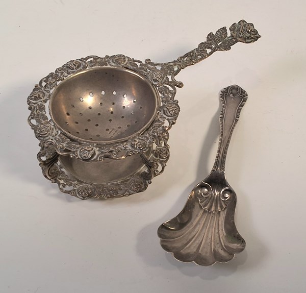 Lot 1065 - SILVER CONDIMENTS