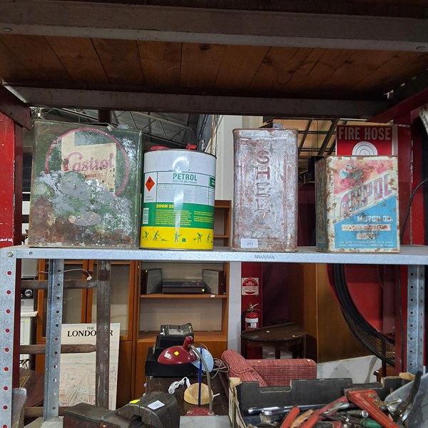 Lot 281 - OIL CANS