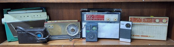 Lot 1518 - VINTAGE RADIOS