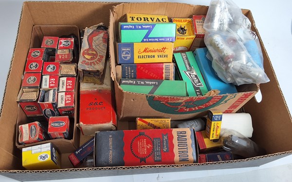 Lot 1402 - RADIO VALVES