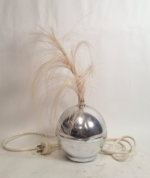 Lot 1396 - RETRO LAMP