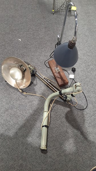 Lot 273 - WORK LAMPS