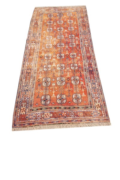 Lot 88 - HAMADAN RUG