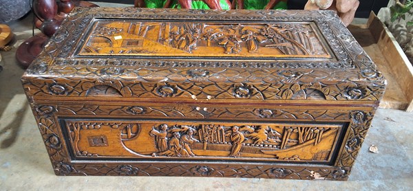 Lot 154 - CAMPHORWOOD CHEST