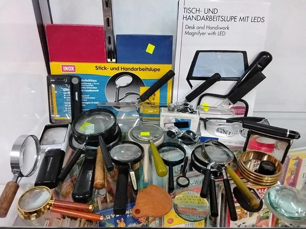 Lot 1501 - MAGNIFIERS