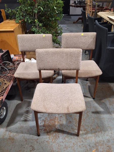 Lot 98 - DINING CHAIRS