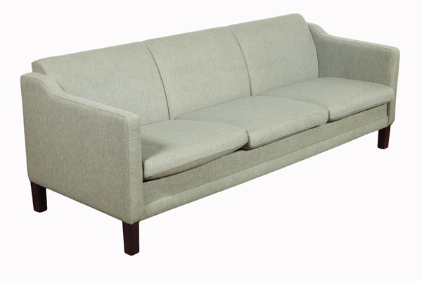 Lot 36 - DANISH LOUNGE