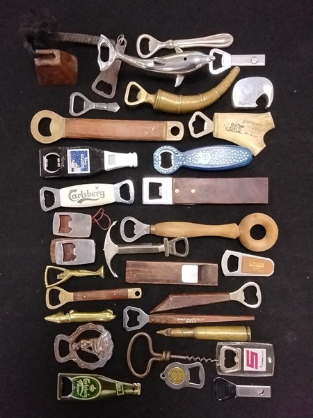 Lot 1097 - BOTTLE OPENERS