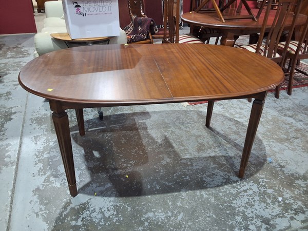 Lot 204 - DINING TABLE