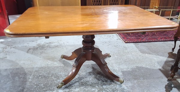Lot 189 - TILT TOP TABLE