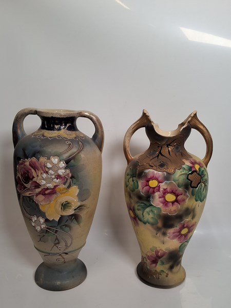 Lot 1371 - DECOR VASES