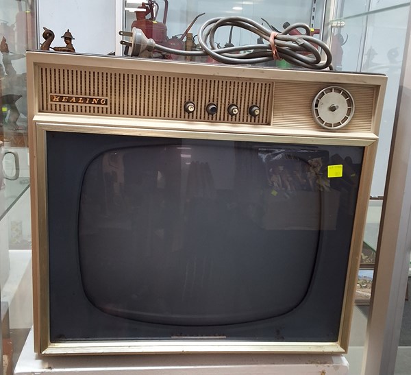 Lot 1550 - HEALING TV (1958)
