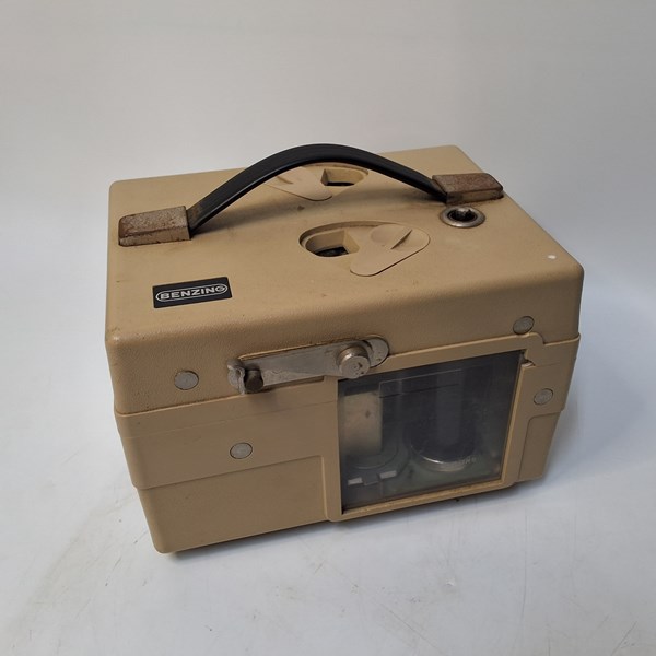 Lot 1375 - PIGEON RACING CLOCK