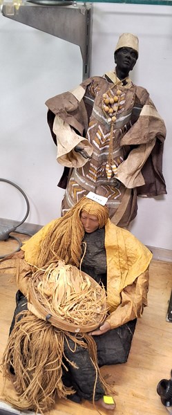 Lot 1378 - FIGURINES