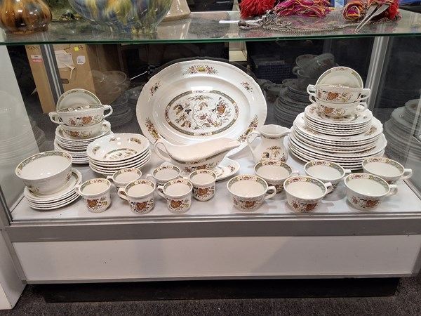 Lot 1276 - DINNER SERVICE