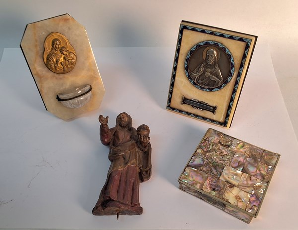 Lot 1092 - RELIGIOUS ARTEFACTS