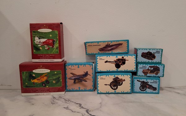 Lot 1497 - TINPLATE PENCIL SHARPENERS