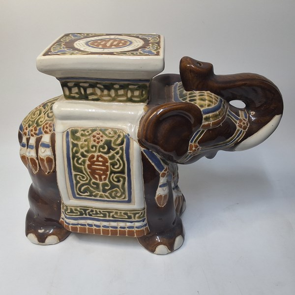 Lot 269 - ELEPHANT STOOL