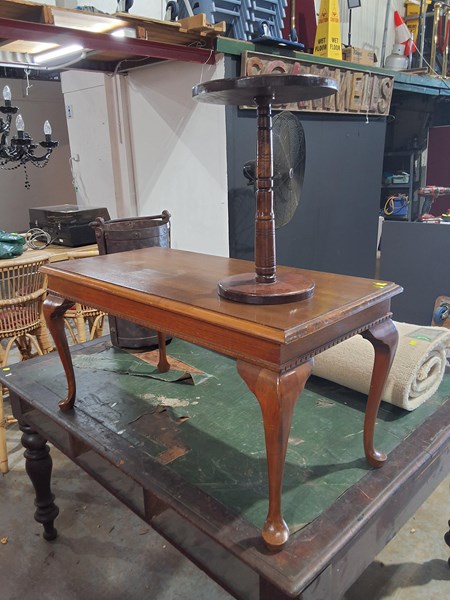 Lot 294 - TABLE AND PEDESTAL