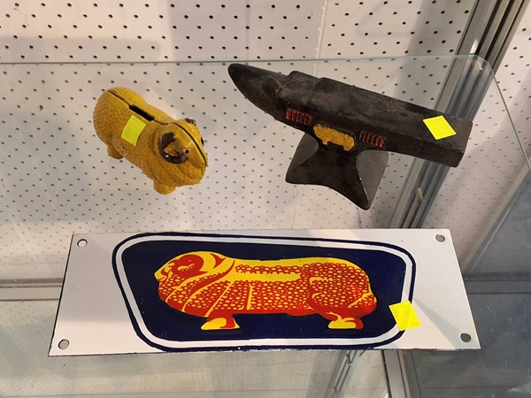 Lot 1316 - GOLDEN FLEECE COLLECTABLES