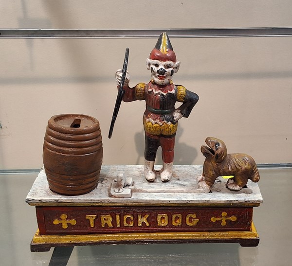 Lot 1315 - COIN BANK