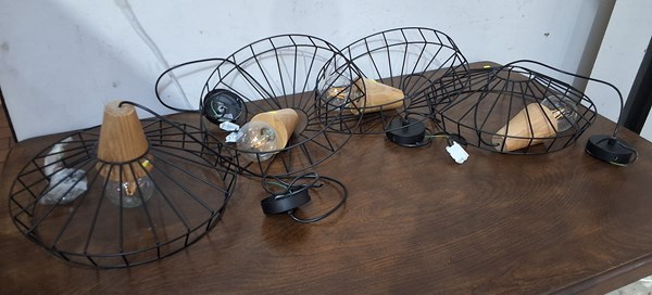 Lot 307 - DROP LIGHTING