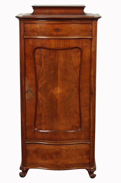 Lot 51 - MAHOGANY PIER CABINET