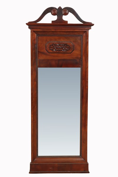 Lot 59 - PIER MIRROR