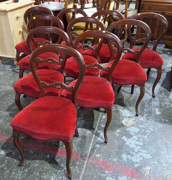Lot 226 - DINING CHAIRS