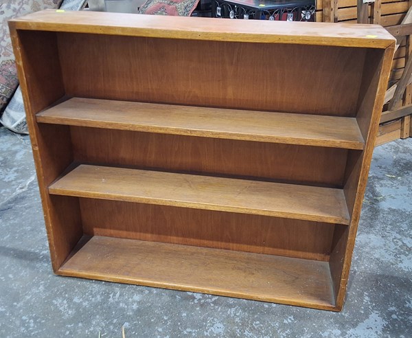 Lot 301 - BOOKSHELF