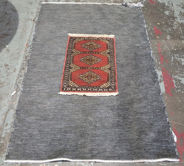 Lot 68 - RUGS