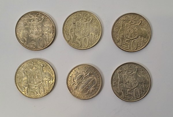 Lot 1121 - SILVER COINS