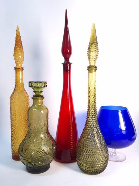 Lot 1378 - GENIE BOTTLE COLLECTION