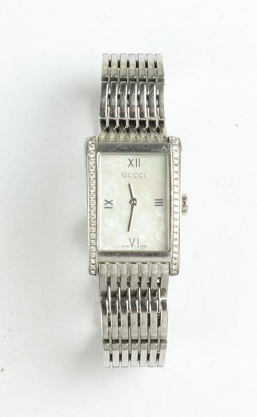Lot 1067 - GUCCI WATCH