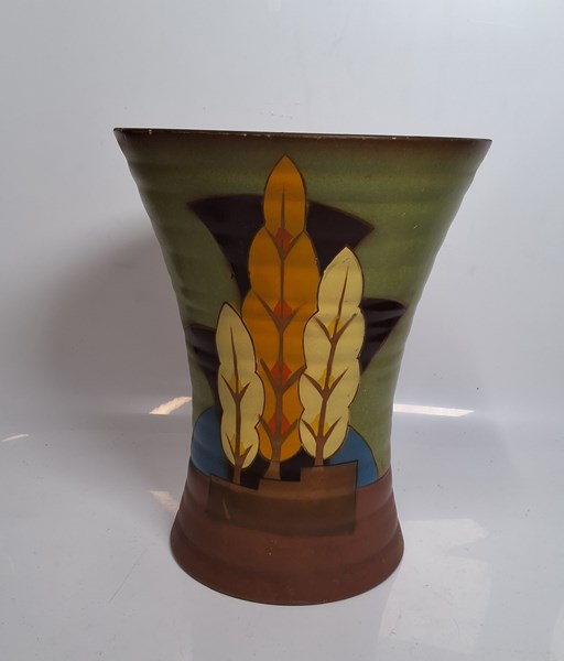 Lot 1381 - DECOR VASE