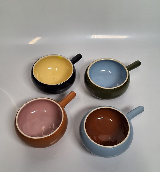 Lot 1238 - MARTIN BOYD