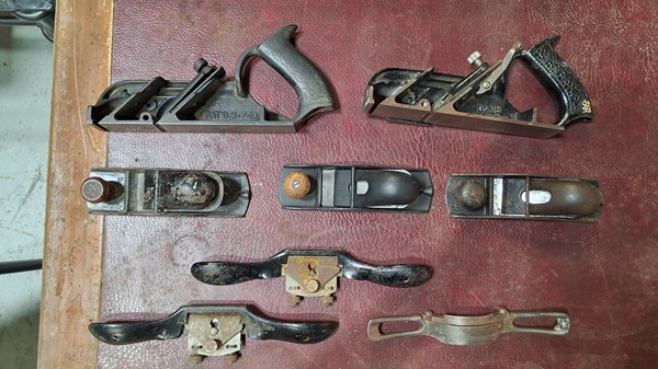 Lot 460 - WOODWORKING PLANES