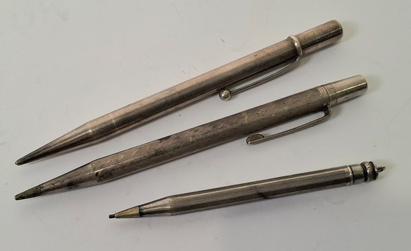 Lot 1099 - SILVER PENCILS