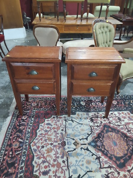 Lot 224 - BEDSIDES