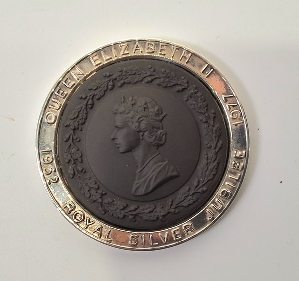 Lot 1117 - WEDGWOOD MEDALLION