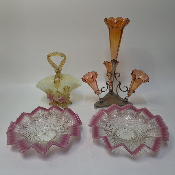Lot 1283 - VINTAGE GLASS