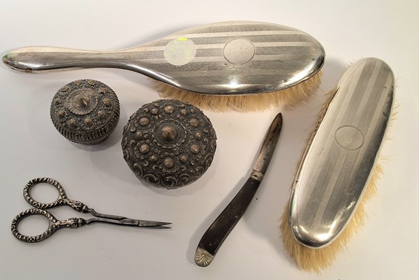 Lot 1122 - SILVER ITEMS