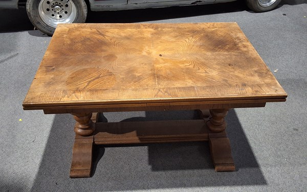 Lot 140 - DINING TABLE