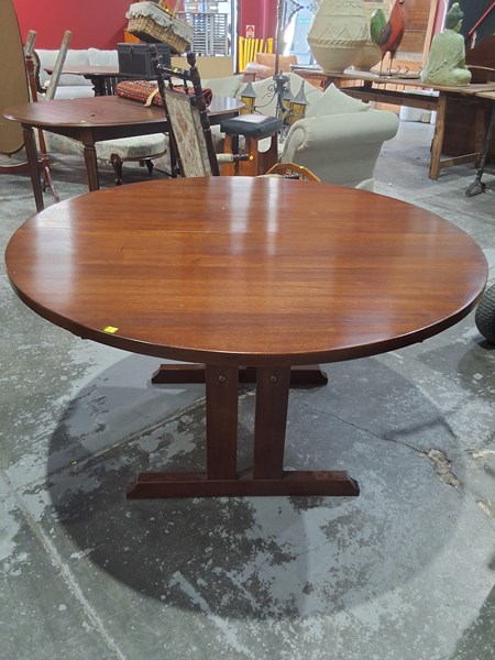 Lot 230 - DINING TABLE