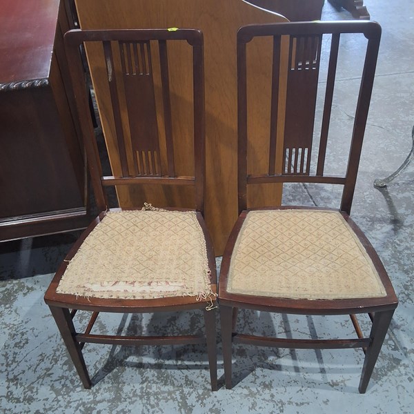 Lot 8 - PAIR OF CHAIRS