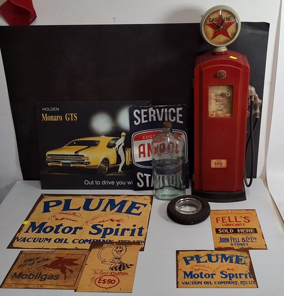 Lot 1481 - MOTORING ADVERTISER