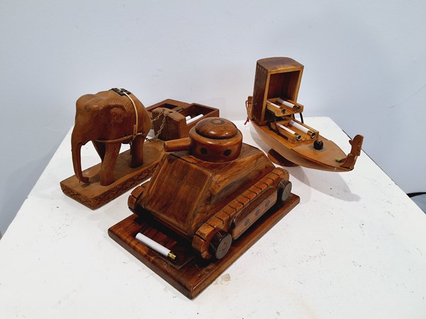 Lot 1523 - CIGARETTE DISPENSERS