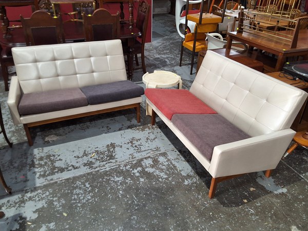 Lot 24 - FLER LOUNGES